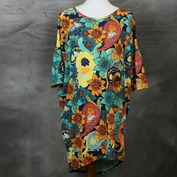 LuLaRoe Tops - NWOT Lularoe Irma floral tunic top XL